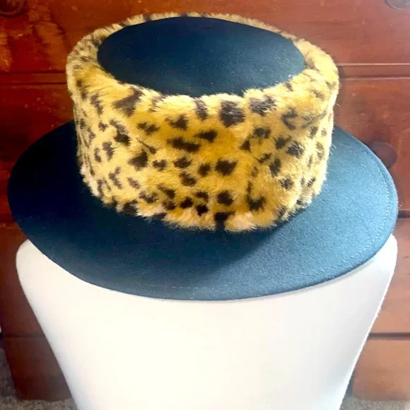 Accessories | Vintage Commodore Black Felt Brimmed Hat With  display picture 1